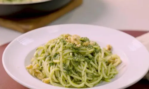 
				
					Espaguete ao pesto: aprenda como fazer receita em 30 minutos
				
				