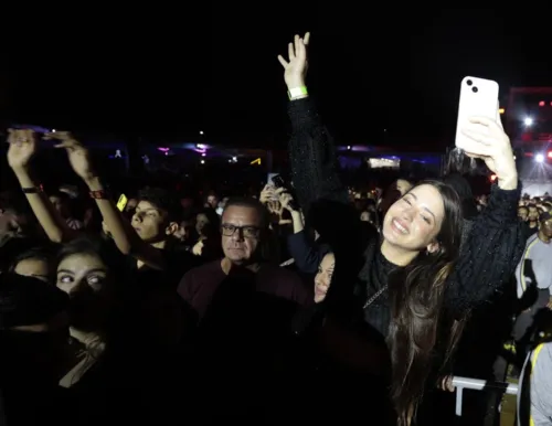 
				
					FOTOS: veja imagens do terceiro dia de Festival de Inverno 2023
				
				