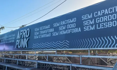 
				
					FOTOS: veja tudo o que rolou no primeiro dia de Afropunk Bahia 2023
				
				