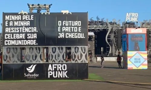 
				
					FOTOS: veja tudo o que rolou no primeiro dia de Afropunk Bahia 2023
				
				