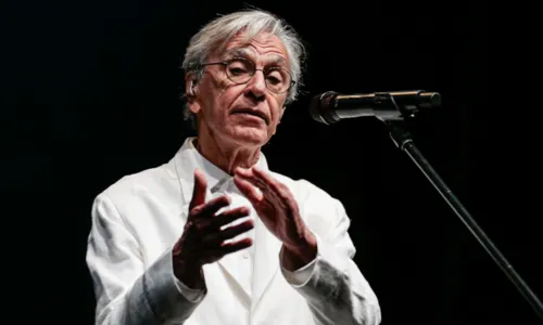 
				
					Famosos prestigiam show de Caetano Veloso em São Paulo; FOTOS
				
				