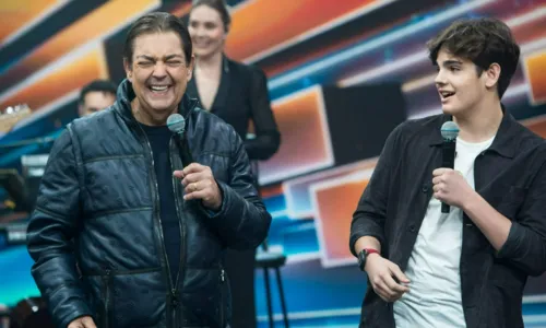 
				
					Faustão se aposenta das telinhas e ganha homenagens de celebridades
				
				