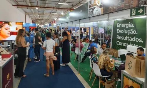 
				
					'Feira da Franquia' oferece negócios a partir de R$ 9 mil em Salvador
				
				