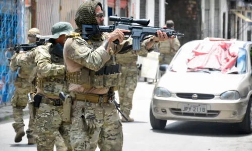 
				
					Forças policiais realizam operação em Valéria; um suspeito morreu
				
				
