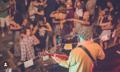 
				
					Forró da Gota faz show no Rio Vermelho
				
				