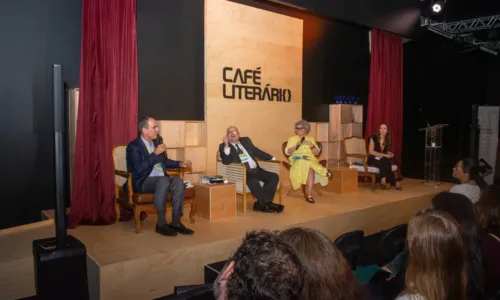 
				
					Fotos: veja como foi o 1º dia da Bienal do Livro no Rio de Janeiro
				
				