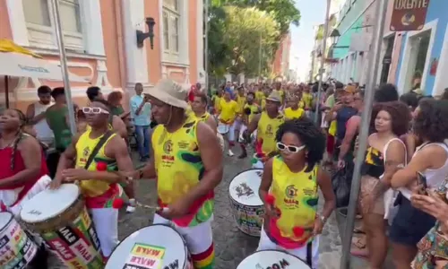 
				
					Frevo, axé e samba: ritmos do carnaval tomam conta do Pelourinho
				
				