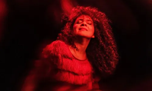 
				
					Gal Costa é homenageada em show de Claudia Cunha
				
				