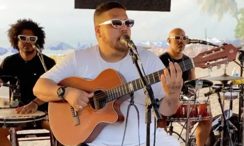 
				
					Grupo de samba tem instrumentos roubados após apresentação em Salvador
				
				