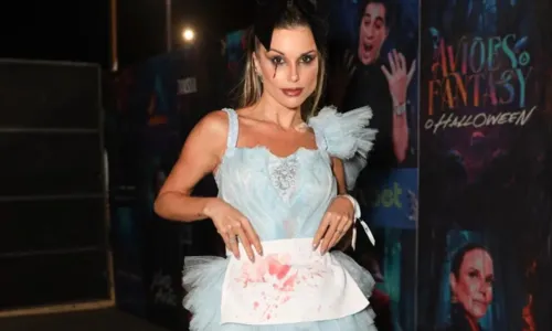 
				
					Halloween dos famosos: veja celebridades que investiram em fantasias
				
				