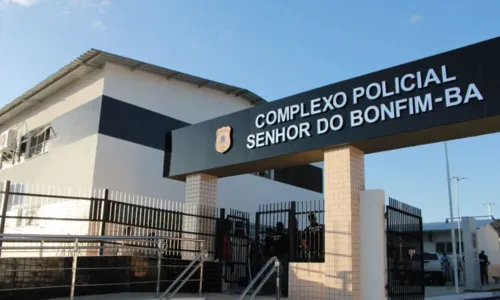 
				
					Homem é morto dentro de casa após discussão com irmã na Bahia
				
				