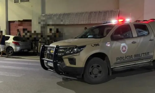 
				
					Homem é morto e outros três ficam feridos após ataque a tiros na Bahia
				
				