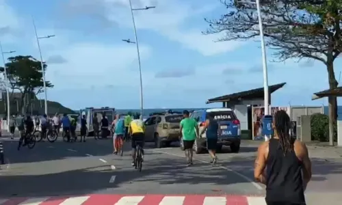 
				
					Homem leva tiro após tentar assaltar policial na Barra, em Salvador
				
				