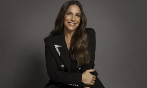 
				
					Ivete Sangalo dá detalhes sobre intimidade e sexo: 'Você precisa me ver nua'
				
				