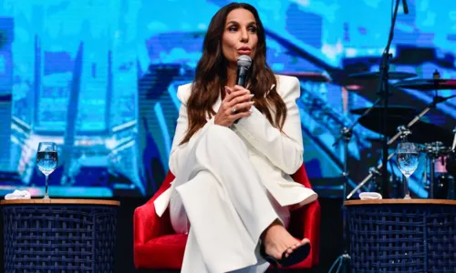 
				
					Ivete Sangalo reflete sobre violência em meio a conflitos em Israel
				
				