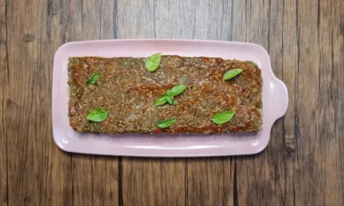 
				
					Jantar: Confira receita de bolo vegano para substituir carne
				
				