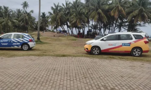 
				
					Jovem desaparece após banho de mar na praia de Piatã, em Salvador
				
				