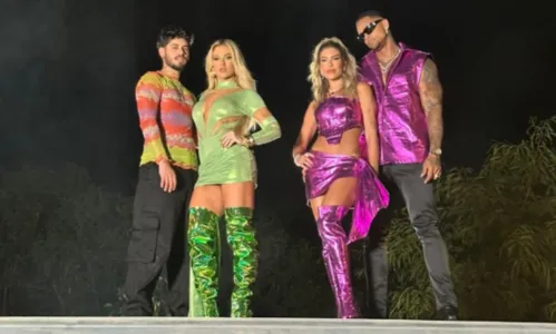 
				
					Léo Santana e Zé Felipe gravam clipe com Virgínia e Lore Improta
				
				