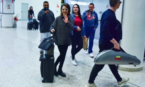 
				
					Lucas Lima e Sandy aparecem juntos em aeroporto após turnê; FOTOS
				
				