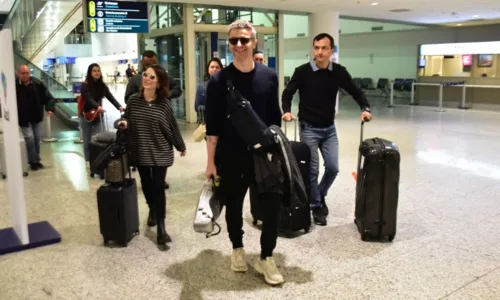 
				
					Lucas Lima e Sandy aparecem juntos em aeroporto após turnê; FOTOS
				
				