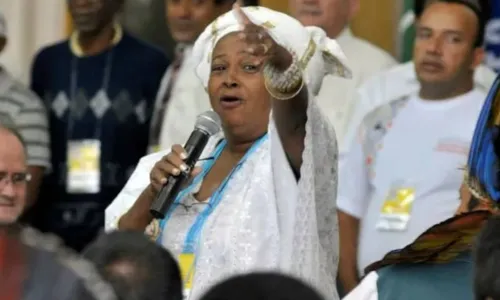 
				
					Mãe Bernadete, assassinada na Bahia, estava sob proteção da polícia, afirma advogado
				
				