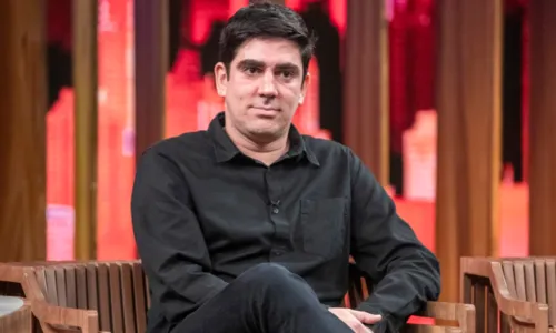 
				
					Marcelo Adnet deixa TV Globo após 10 anos
				
				