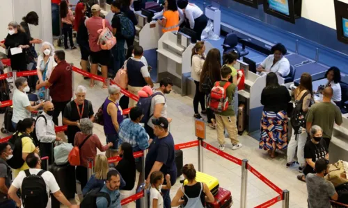 
				
					Mau tempo provoca cancelamentos e atrasos de voos no Santos Dumont
				
				