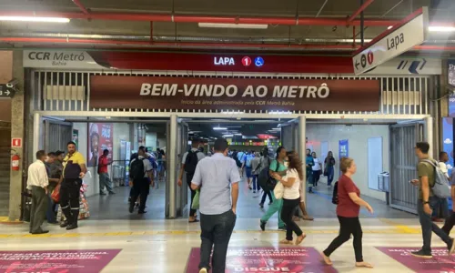 
				
					Metrô volta a cobrar passagem após normalizar funcionamento
				
				