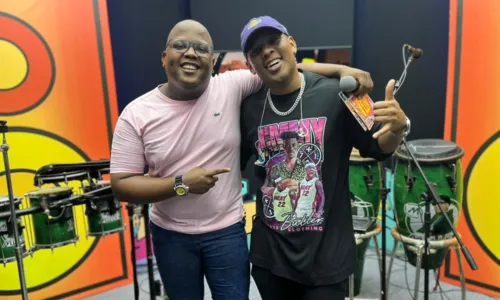 
				
					Miller Ramos prepara música em parceria com Márcio Victor
				
				