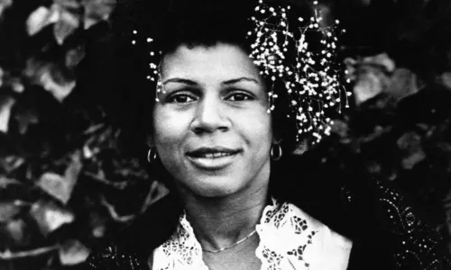 
				
					Minnie Riperton faria 76 anos nesta quarta (8); relembre sucessos
				
				