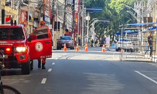 
				
					Missa é cancelada na Igreja de São Bento após incêndio em casarões
				
				