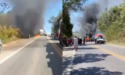 
				
					Morrem duas das seis vítimas de acidente com 3 carros em Itabela
				
				