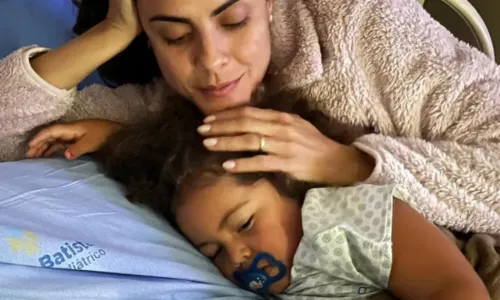 
				
					Neta de Gilberto Gil foi diagnosticada com quadro grave de pneumonia
				
				