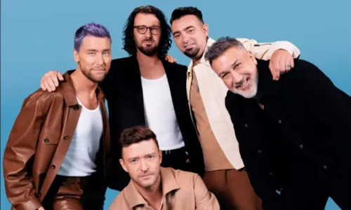 
				
					'Nsync lança nova música após mais de 20 anos
				
				