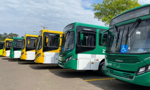 
				
					Ônibus deixam de circular em Valéria por causa de operação policial
				
				