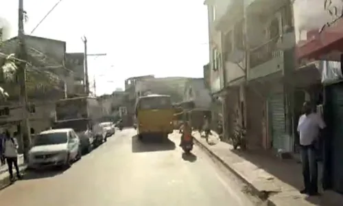 
				
					Ônibus voltam a rodar no Vale das Pedrinhas, em Salvador
				
				