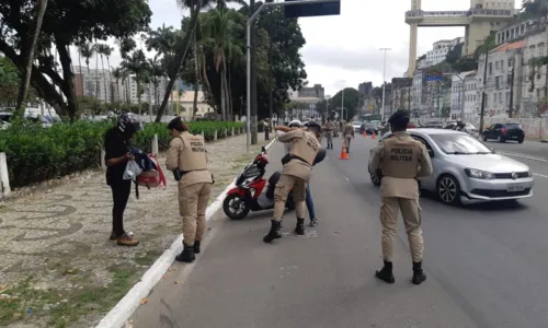 
				
					PM deflagra operação 'Força Total' e reforça policiamento na BA
				
				