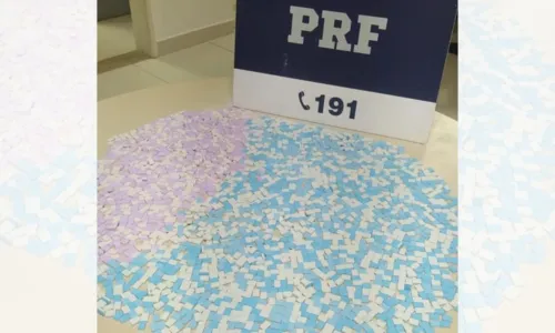 
				
					PRF apreende 3 mil comprimidos de ecstasy em ônibus na Bahia
				
				