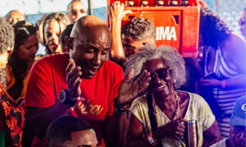 
				
					Pagode do Thiago recebe convidados na 3ª edição do  Samba FC
				
				