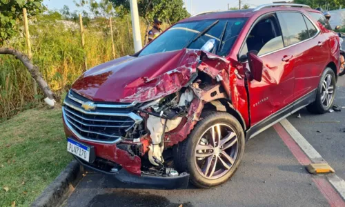 
				
					Parte da Avenida Mãe Stella de Oxóssi é interditada após acidente
				
				