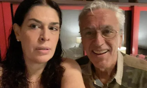 
				
					Paula Lavigne relembra perda de virgindade aos 13 com Caetano Veloso
				
				