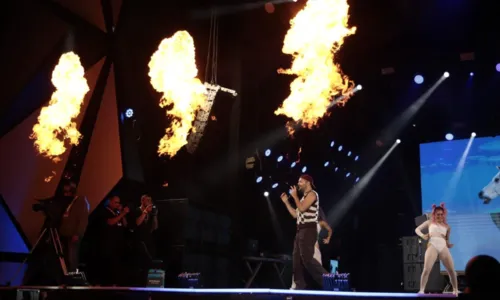 
				
					Pedro Sampaio leva funk para Festival de Inverno e fãs dançam no palco
				
				