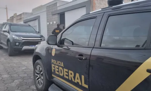 
				
					Polícia Federal faz operação contra fraudes em licitações no sul da Bahia
				
				