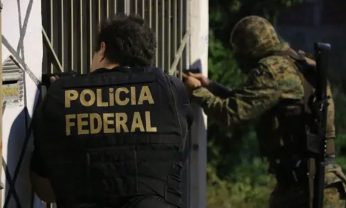 
				
					Policial Civil baleado em confronto durante operação em Valéria recebe alta médica
				
				