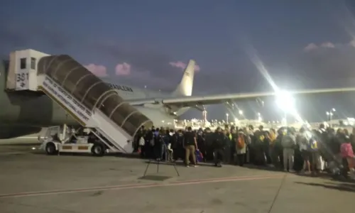 
				
					Primeiro avião da FAB decola de Israel com brasileiros resgatados
				
				