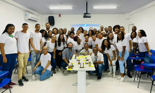 
				
					Programa 'Jornada Jovem Acelen' oferece 100 vagas para novas turmas
				
				