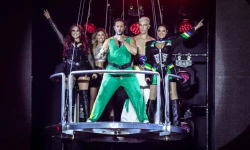 
				
					RBD retorna ao Brasil em show nostálgico no Rio de Janeiro; FOTOS
				
				