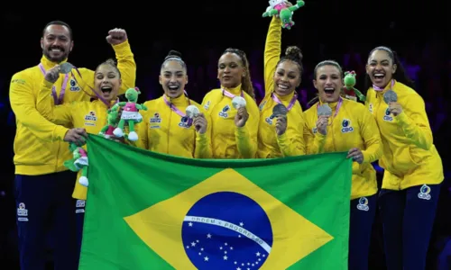 
				
					Rebeca Andrade brilha e Brasil conquista prata inédita por equipes
				
				