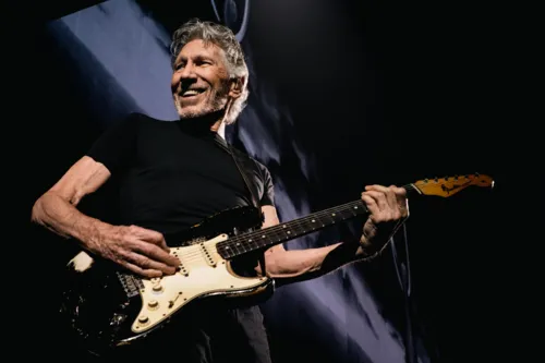 
				
					Roger Waters completa 80 anos nesta quarta (6); relembre trajetória
				
				