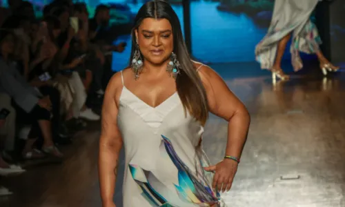 
				
					SPFW: Preta Gil faz desfile emocionante em homenagem para Gal Costa
				
				